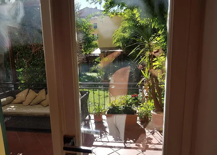 La Casa Con Piscina Riscaldata Interna Anna Luxury Garden Pisa