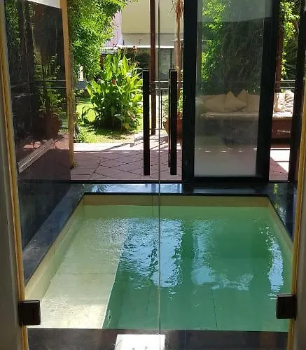 Apartment La Casa Con Piscina Riscaldata Interna Anna Luxury Garden