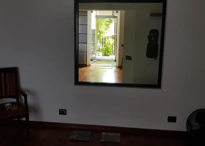 La Casa Con Piscina Riscaldata Interna Anna Luxury Garden Apartment *