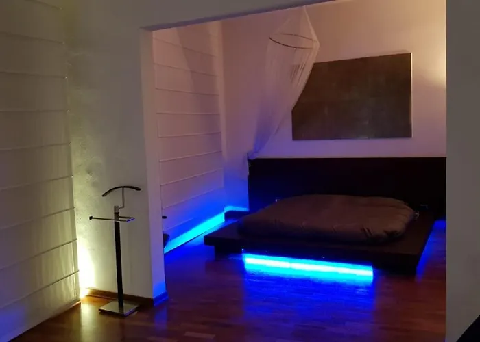 La Casa Con Piscina Riscaldata Interna Anna Luxury Garden Pisa