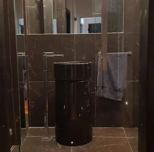 Apartment La Casa Con Piscina Riscaldata Interna Anna Luxury Garden